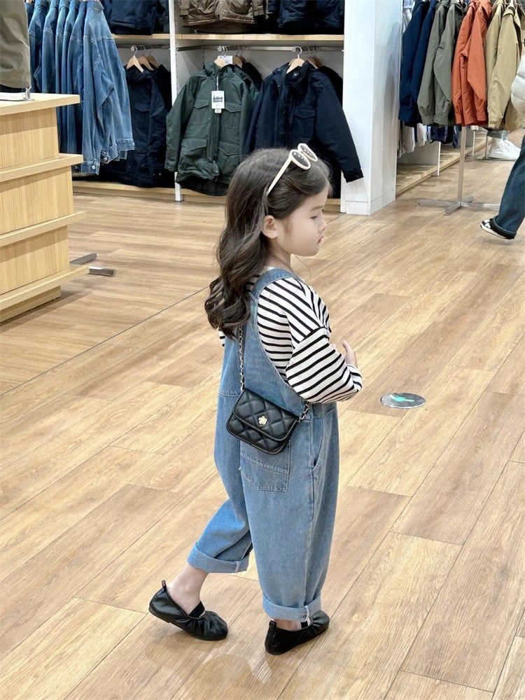 Set Yếm Jean Giặt Mài Phối Áo Cotton Kẻ Siêu Yêu