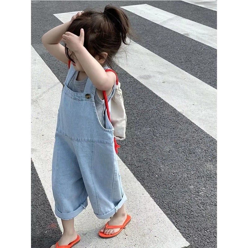 Set Yếm Jean Giặt Mài Phối Áo Cotton