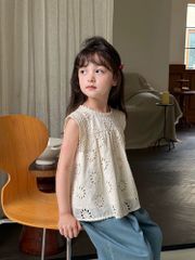 Set Áo Xô Sát Nách Phối Quần Jeans Suông