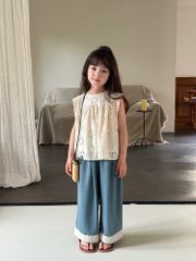 Set Áo Xô Sát Nách Phối Quần Jeans Suông