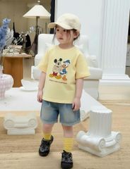 Sét Áo Thun Vàng In Hình Mickey Và Donald Mix Quần Short Jean