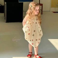 Váy Sát Nách Phối Hoa Dễ Thương