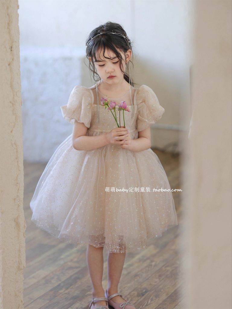 Váy Công Chúa Bling Bling Màu Be Lấp Lánh Bồng Bềnh