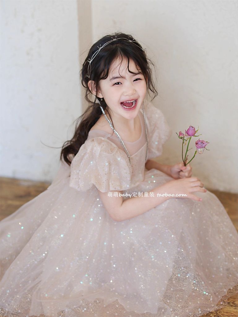 Váy Công Chúa Bling Bling Màu Be Lấp Lánh Bồng Bềnh