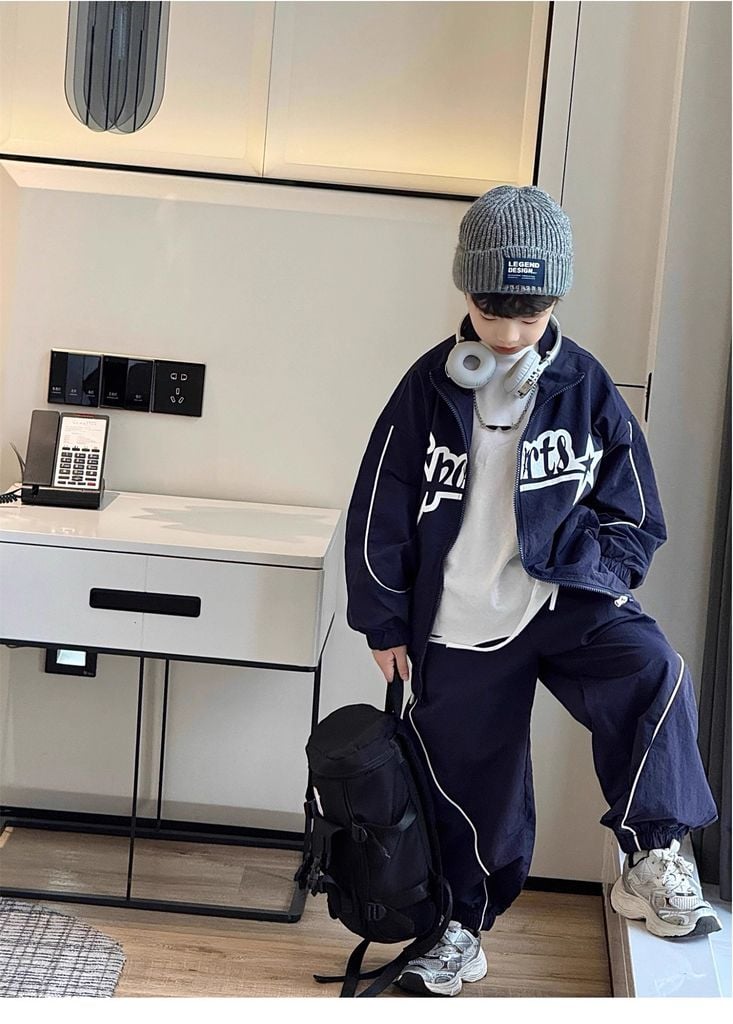 Set Streetstyle Áo Khoác Gió 2 Lớp Viền Sọc Phối Phối Quần Dài Bo Lai