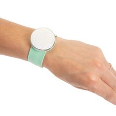 Vòng tay nam châm - Katia, giúp giữ phụ kiện trong khi đan móc