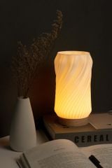 Đèn Stream Lamp – Sóng ánh sáng trong không gian sống