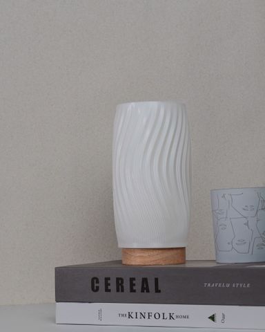 Wish Lamp - Ánh sáng của sự chuyển động