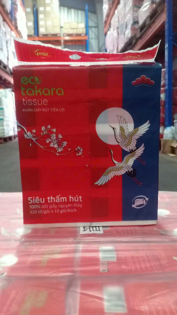 Giấy ăn dạng rút Eco Takara từ bột gỗ nguyên sinh, 4 lớp dai và mịn, sản xuất theo công nghệ Nhật Bản