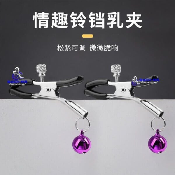  Đồ chơi bạo dâm kẹp đầu ti núm vú có chuông 