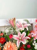  Hộp Hoa Giao Xe Hơi – Gửi Lời Chúc Mừng Đến Khách Hàng 