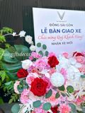  Kệ Hoa Tone Hồng Đáng Yêu – Ngọt Ngào, Nổi Bật Cho Mọi Sự Kiện Giao Xe & Khai Trương 