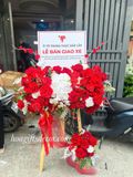  Kệ Hoa Giao Xe Tone Đỏ – Biểu Tượng May Mắn & Đẳng Cấp Cho Ngày Nhận Xe 