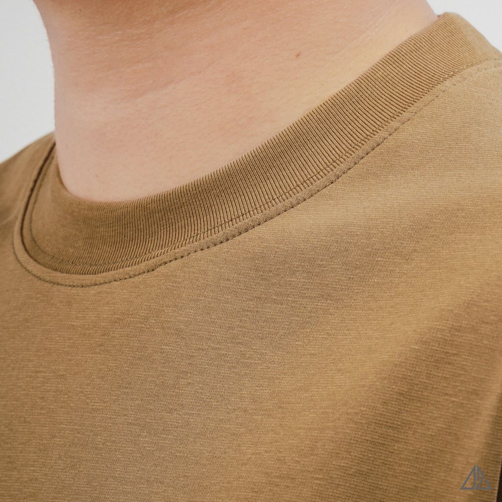 Áo Thun Nam D2SHOP in hình thêu chữ MONDAY ROUTINES, vải Hybrid Cotton B-N5097