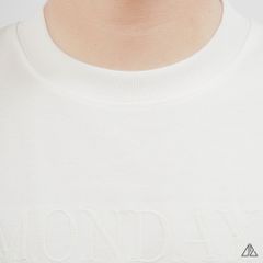 Áo Thun Nam D2SHOP in hình thêu chữ MONDAY ROUTINES, vải Hybrid Cotton B-N5097