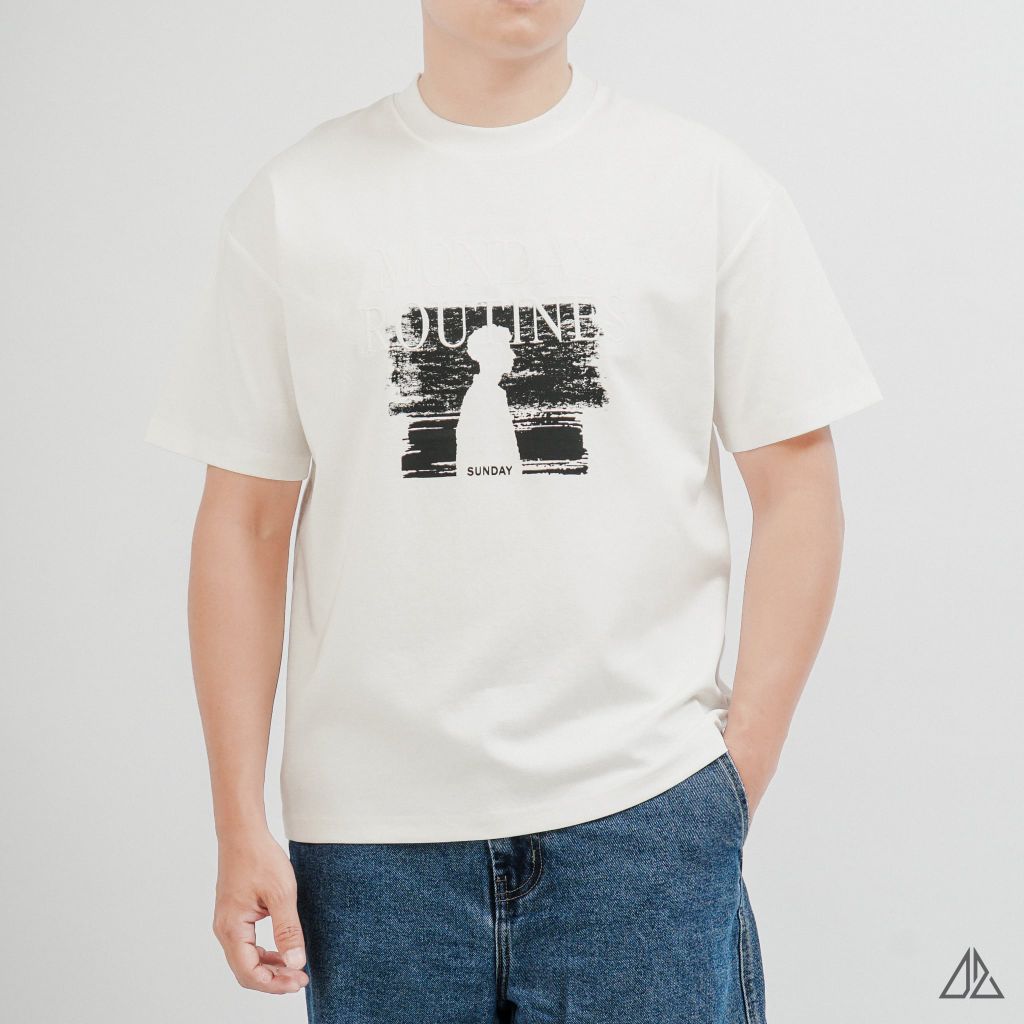 Áo Thun Nam D2SHOP in hình thêu chữ MONDAY ROUTINES, vải Hybrid Cotton B-N5097