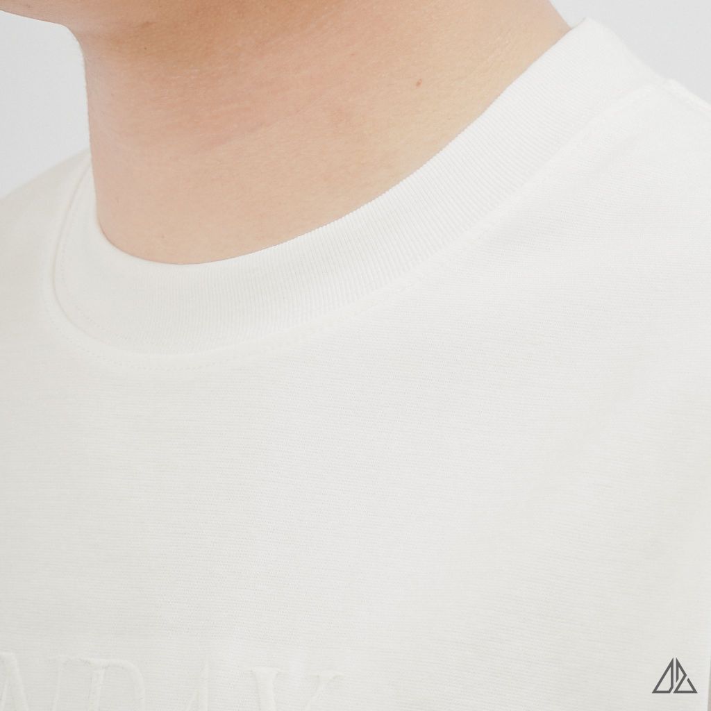 Áo Thun Nam D2SHOP in hình thêu chữ MONDAY ROUTINES, vải Hybrid Cotton B-N5097