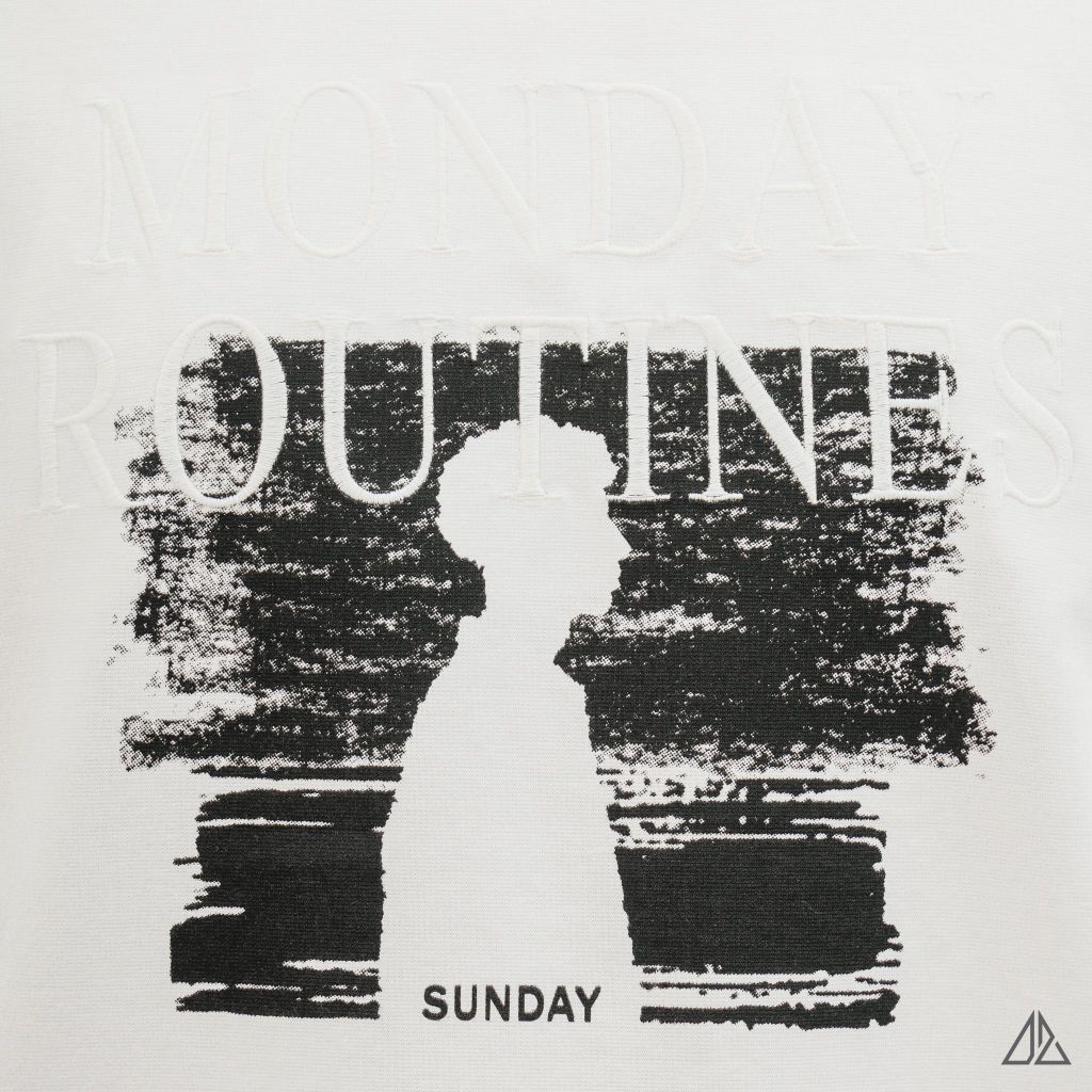 Áo Thun Nam D2SHOP in hình thêu chữ MONDAY ROUTINES, vải Hybrid Cotton B-N5097