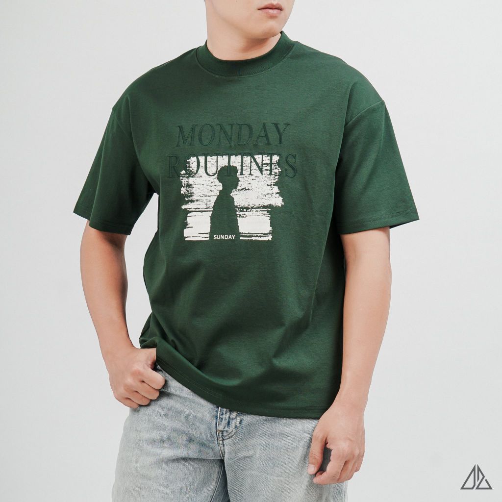 Áo Thun Nam D2SHOP in hình thêu chữ MONDAY ROUTINES, vải Hybrid Cotton B-N5097