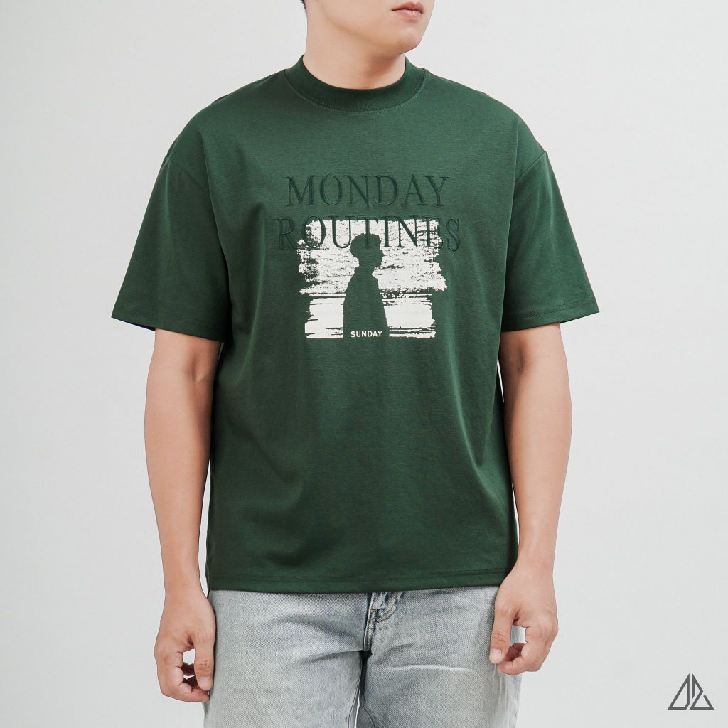 Áo Thun Nam D2SHOP in hình thêu chữ MONDAY ROUTINES, vải Hybrid Cotton B-N5097