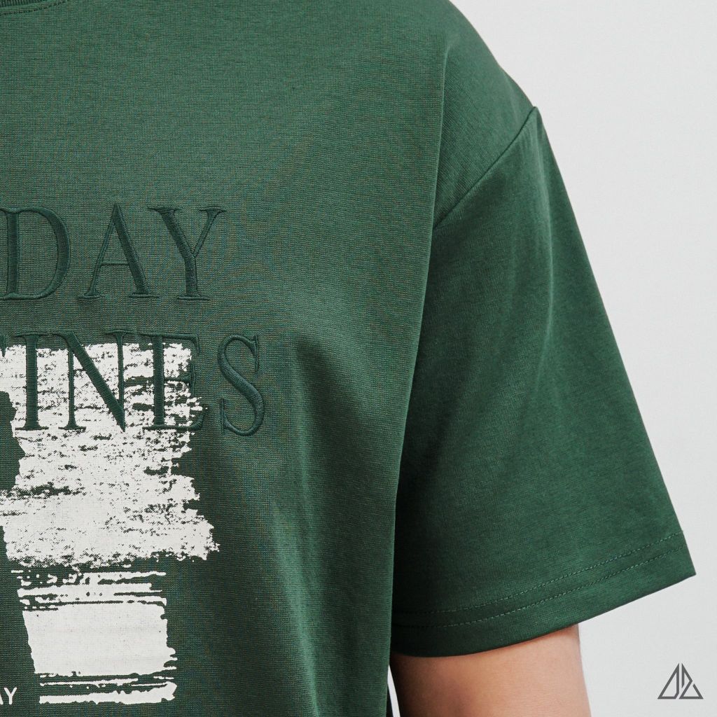 Áo Thun Nam D2SHOP in hình thêu chữ MONDAY ROUTINES, vải Hybrid Cotton B-N5097