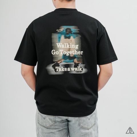 Áo Thun Nam D2SHOP in hình lưng Walking Go Together, vải Hybrid Cotton B-N5102