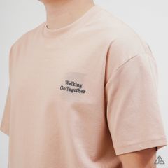 Áo Thun Nam D2SHOP in hình lưng Walking Go Together, vải Hybrid Cotton B-N5102
