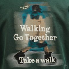 Áo Thun Nam D2SHOP in hình lưng Walking Go Together, vải Hybrid Cotton B-N5102