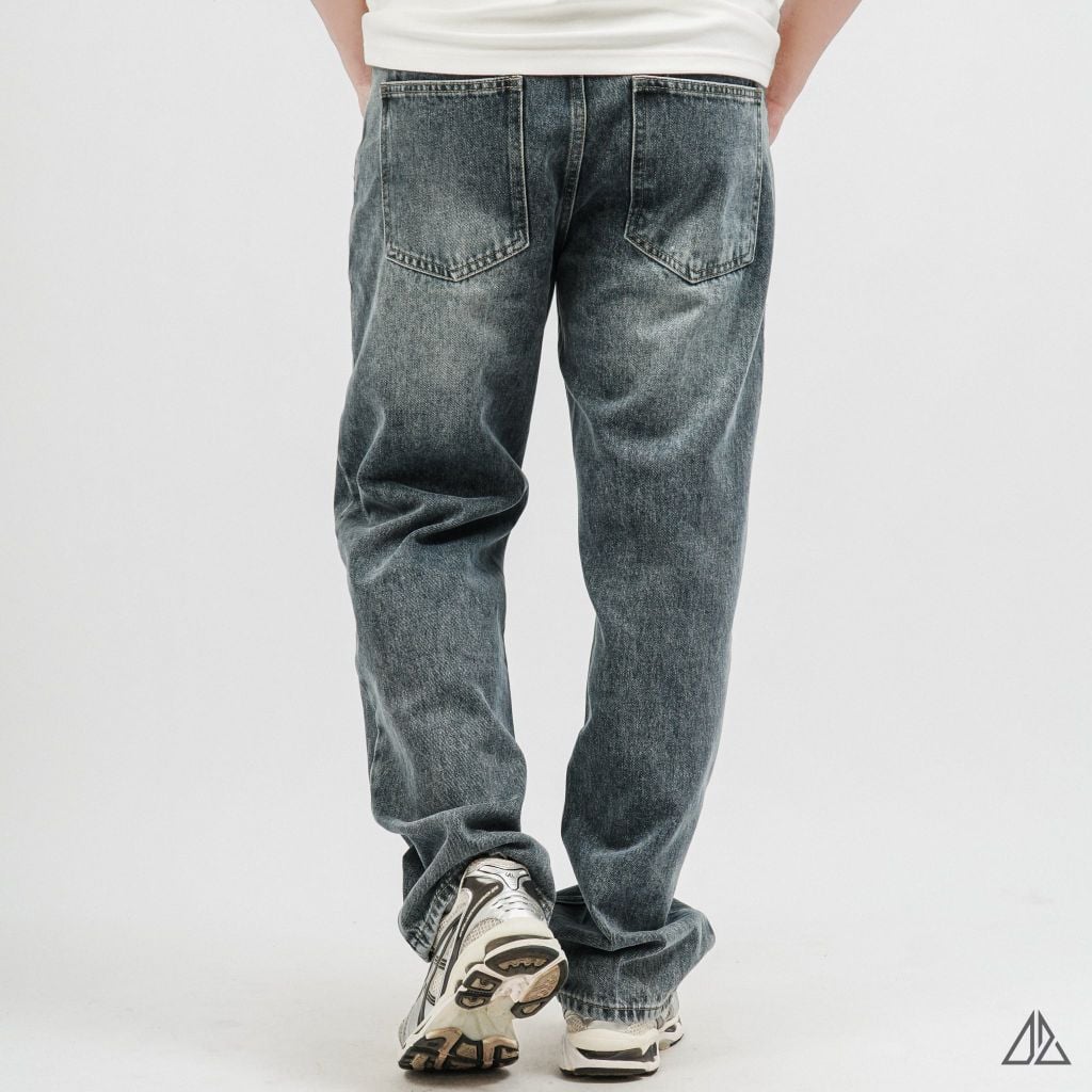 Quần Jean Nam D2SHOP ống xuông Relaxed Fit màu xám đậm wash, vải Denim cao cấp J-3079