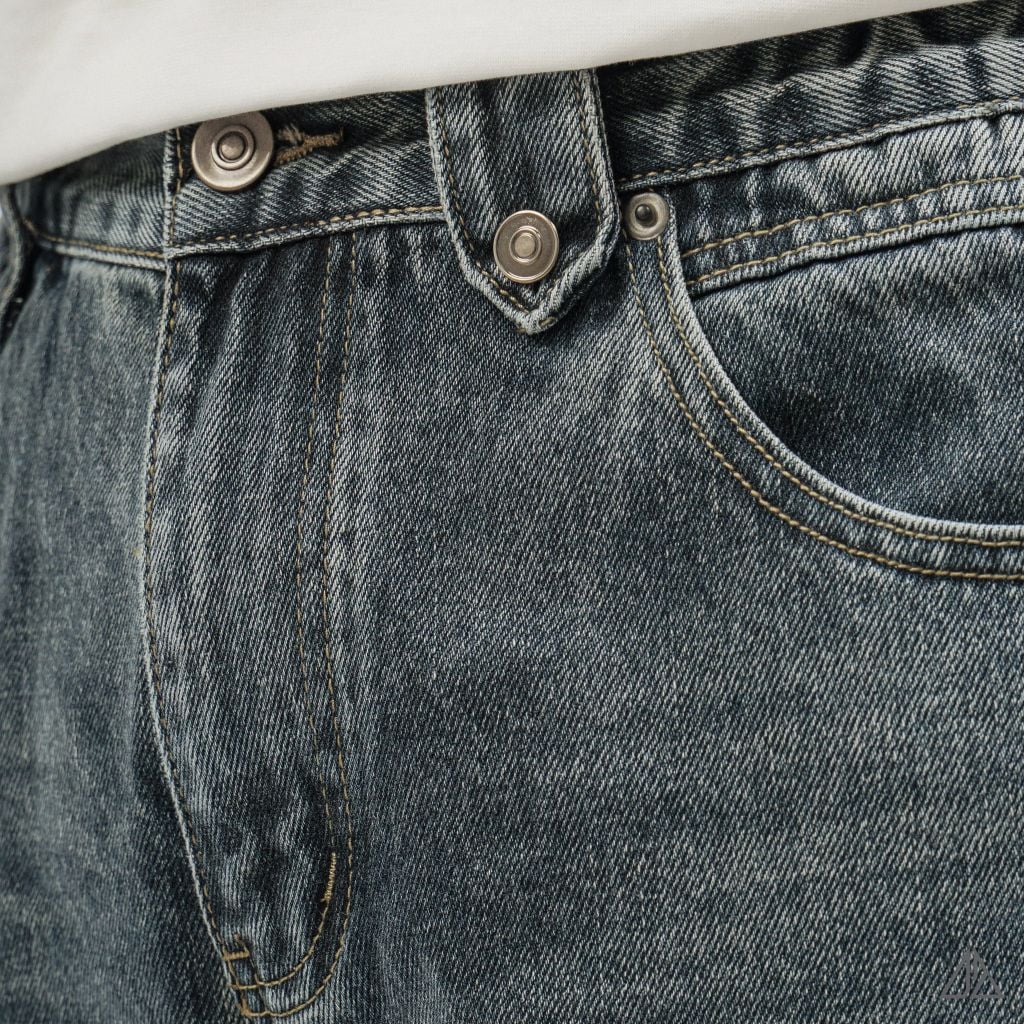 Quần Jean Nam D2SHOP ống xuông Relaxed Fit màu xám đậm wash, vải Denim cao cấp J-3079
