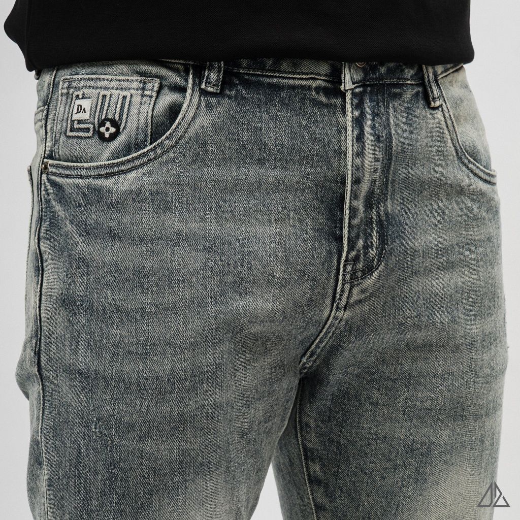 Quần Jean Slim Fit Nam D2SHOP màu xanh bạc wash New J-6389