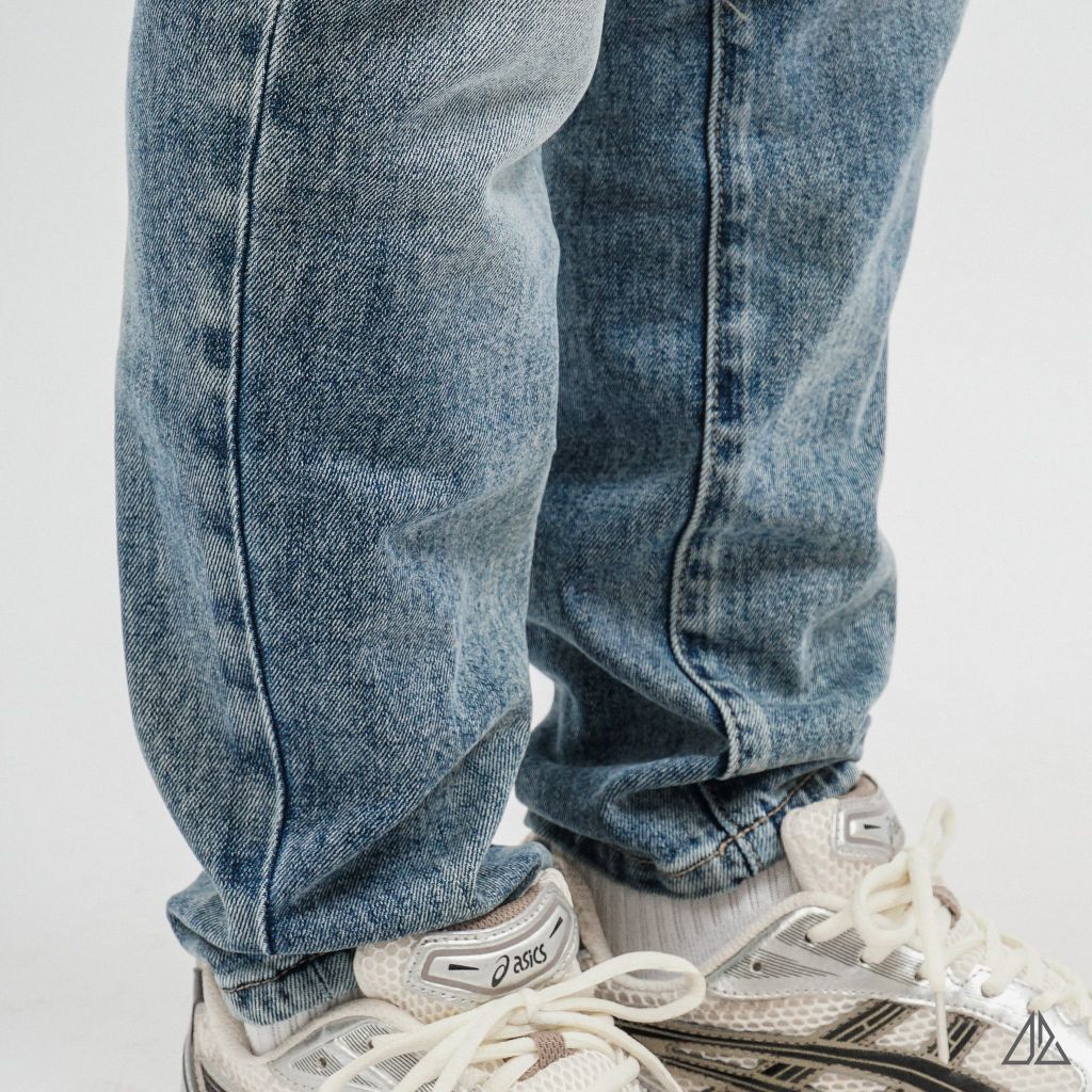 Quần Jean Nam D2SHOP xanh wash DURO dáng Slim Fit, vải Denim co giãn cao cấp J-A9062