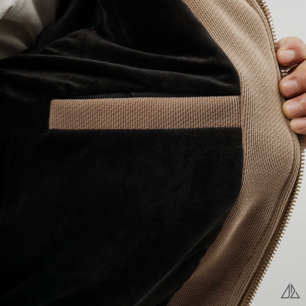 Áo khoác nhung cổ đứng lót nhung thêu P K-6611