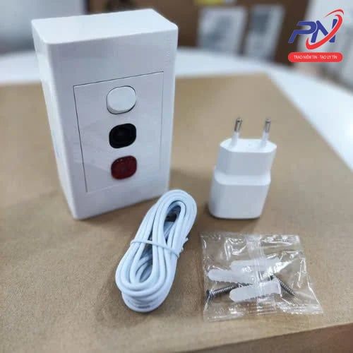  CAMERA NGUỴ TRANG CÔNG TẮC ĐÈN 
