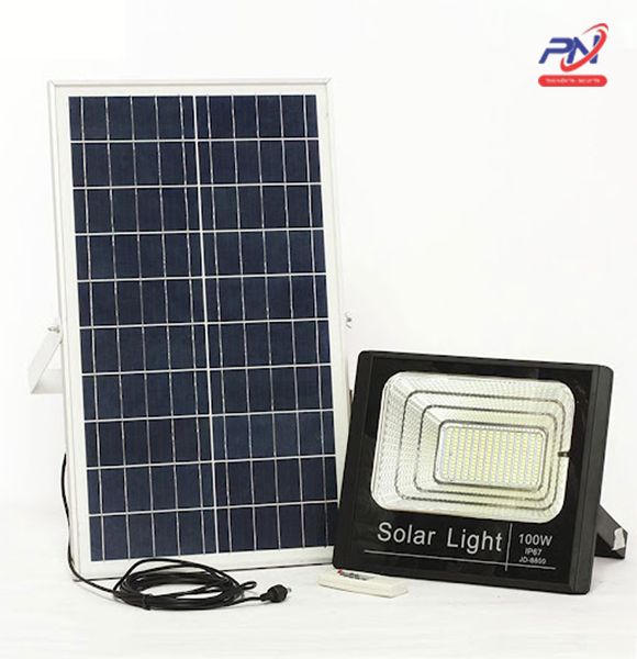  Đèn pha báo pin 100W NLMT sáng trắng 