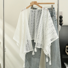 Khăn Choàng Ren Tua Rua- Kem Trắng Đỏ