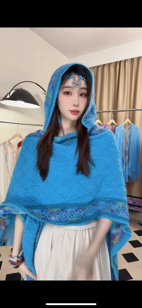 Áo Choàng Len Đỏ Có Nón