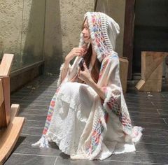 Áo Choàng Len Đỏ Có Nón