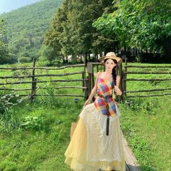 Áo trắng/đỏ/caro