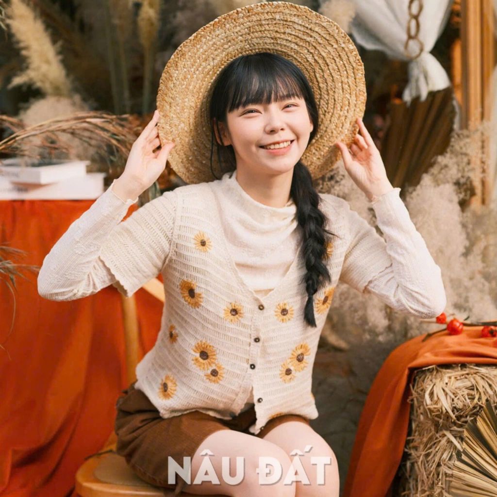 Áo len hoa cúc