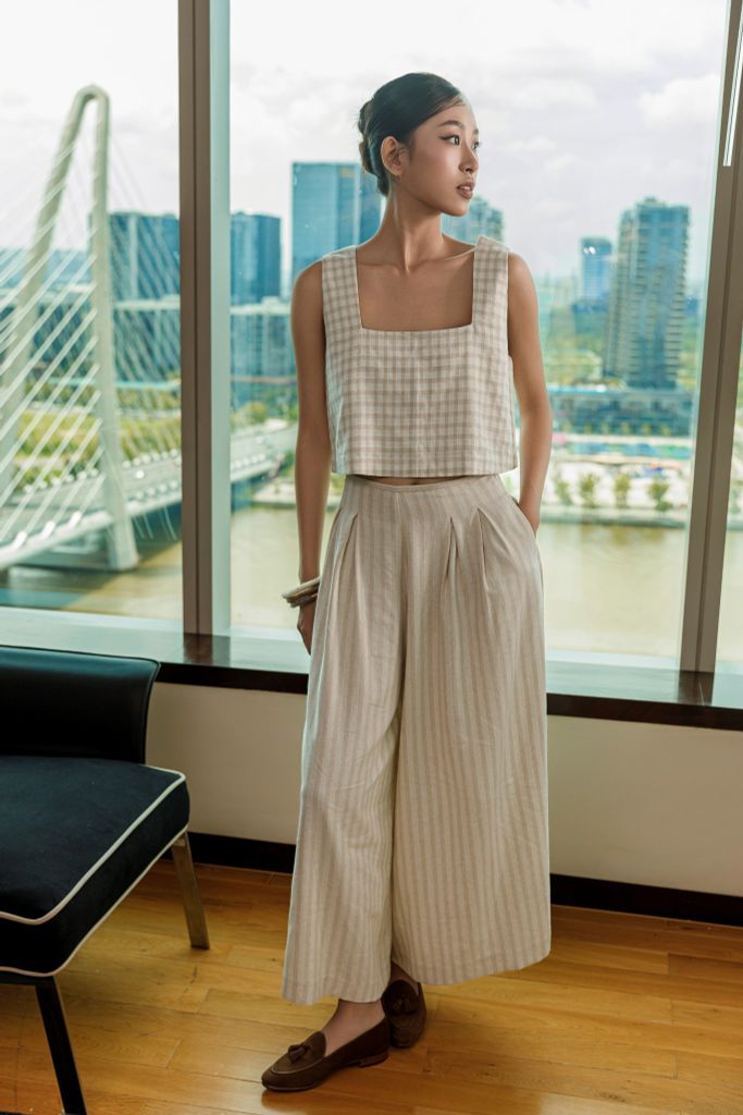  Áo cổ vuông linen sọc caro 