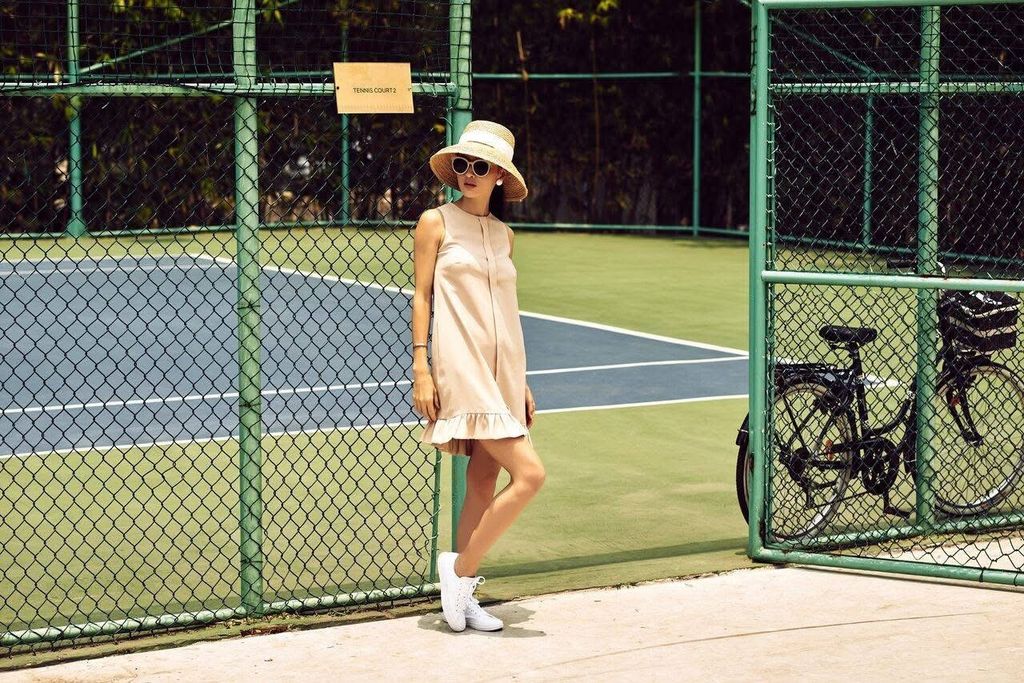  Đầm bèo lai kem ngắn 