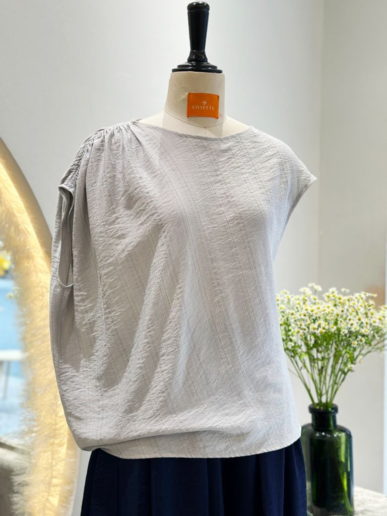  Áo cổ thuyền nhún vai xám 