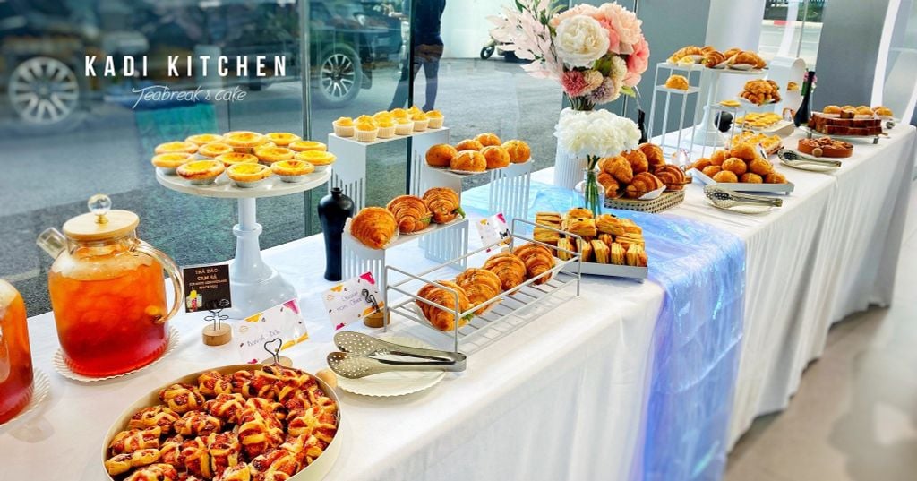 LỚP SET UP TIỆC CƠ BẢN