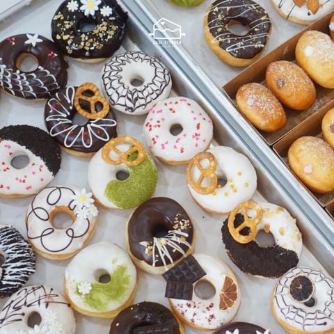 LỚP BÁNH DONUT