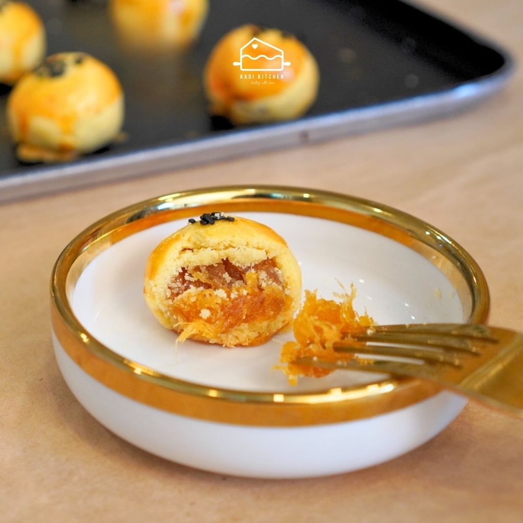 LỚP BÁNH DỨA