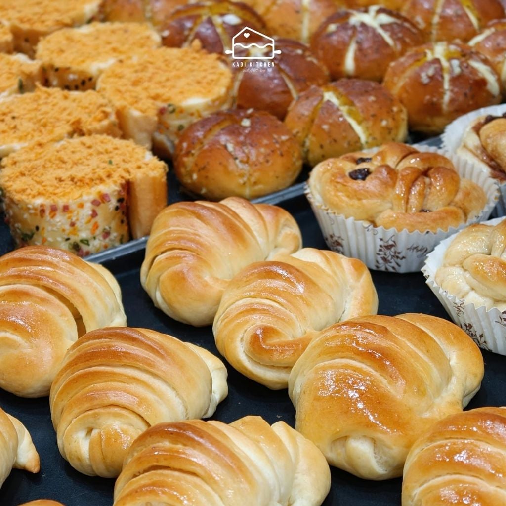 LỚP BÁNH MÌ NGỌT