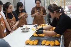 LỚP BÁNH MÌ NGỌT