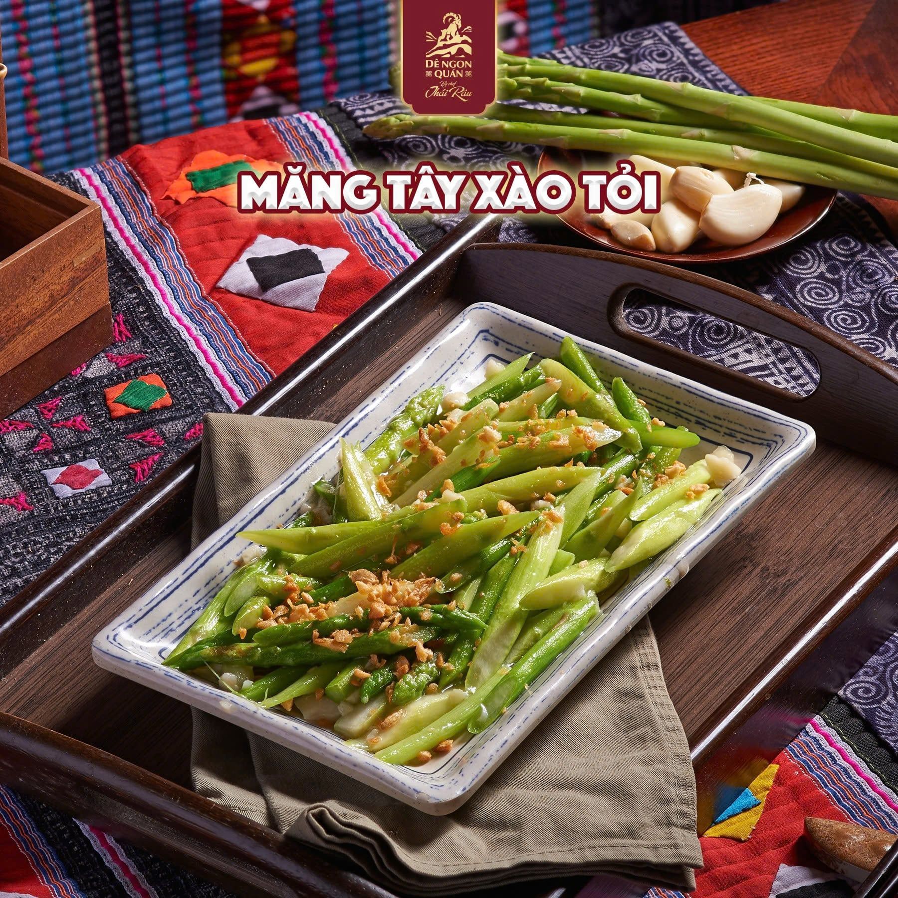  Măng tây xào 