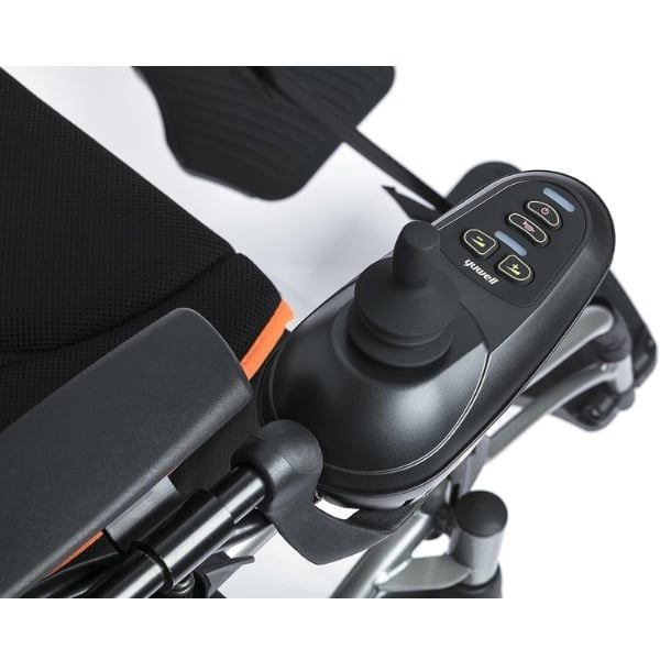 Xe lăn điện Yuwell D210B